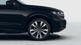 VW Touareg 3.0 TDI 4Motion R-line = NEW = Гаранция - 158670 лв. - 62545231 4
