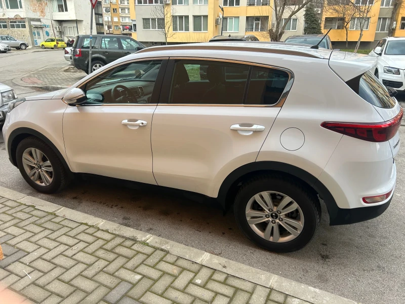 Kia Sportage, снимка 9 - Автомобили и джипове - 48754467