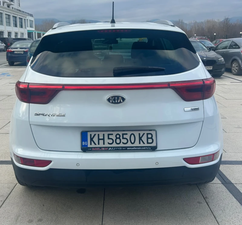 Kia Sportage, снимка 3 - Автомобили и джипове - 48335824