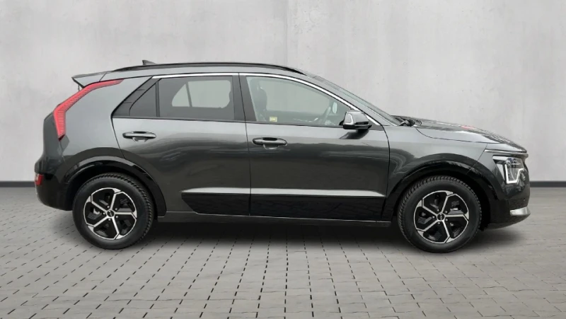 Kia Niro plug in, снимка 5 - Автомобили и джипове - 50897791