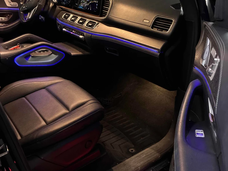 Mercedes-Benz GLE 350 4M* AMG-pk* Night-pk* Distr* Burmester* 360* Пано*, снимка 7 - Автомобили и джипове - 52318023