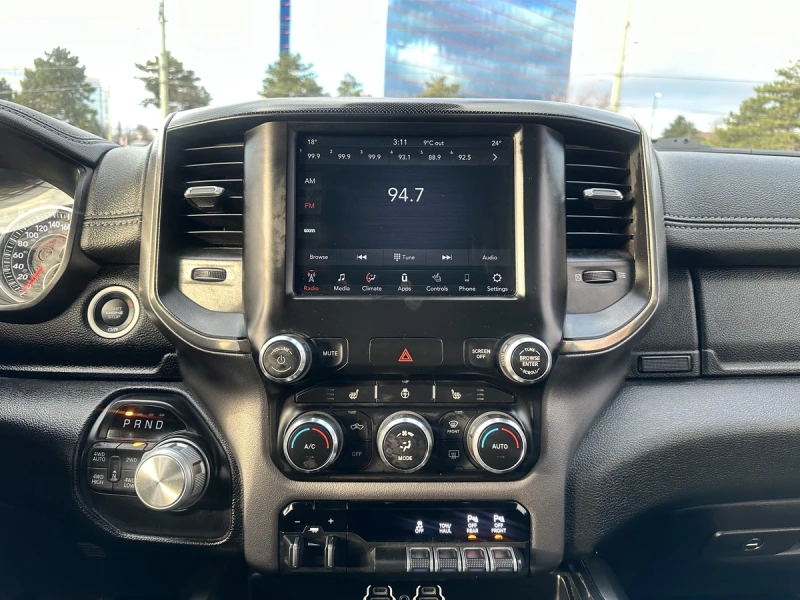 Dodge RAM 1500 Rebel* 5.7L V8 400HP* Кожа* НАВИ* ПОдгрев* , снимка 12 - Автомобили и джипове - 53489400