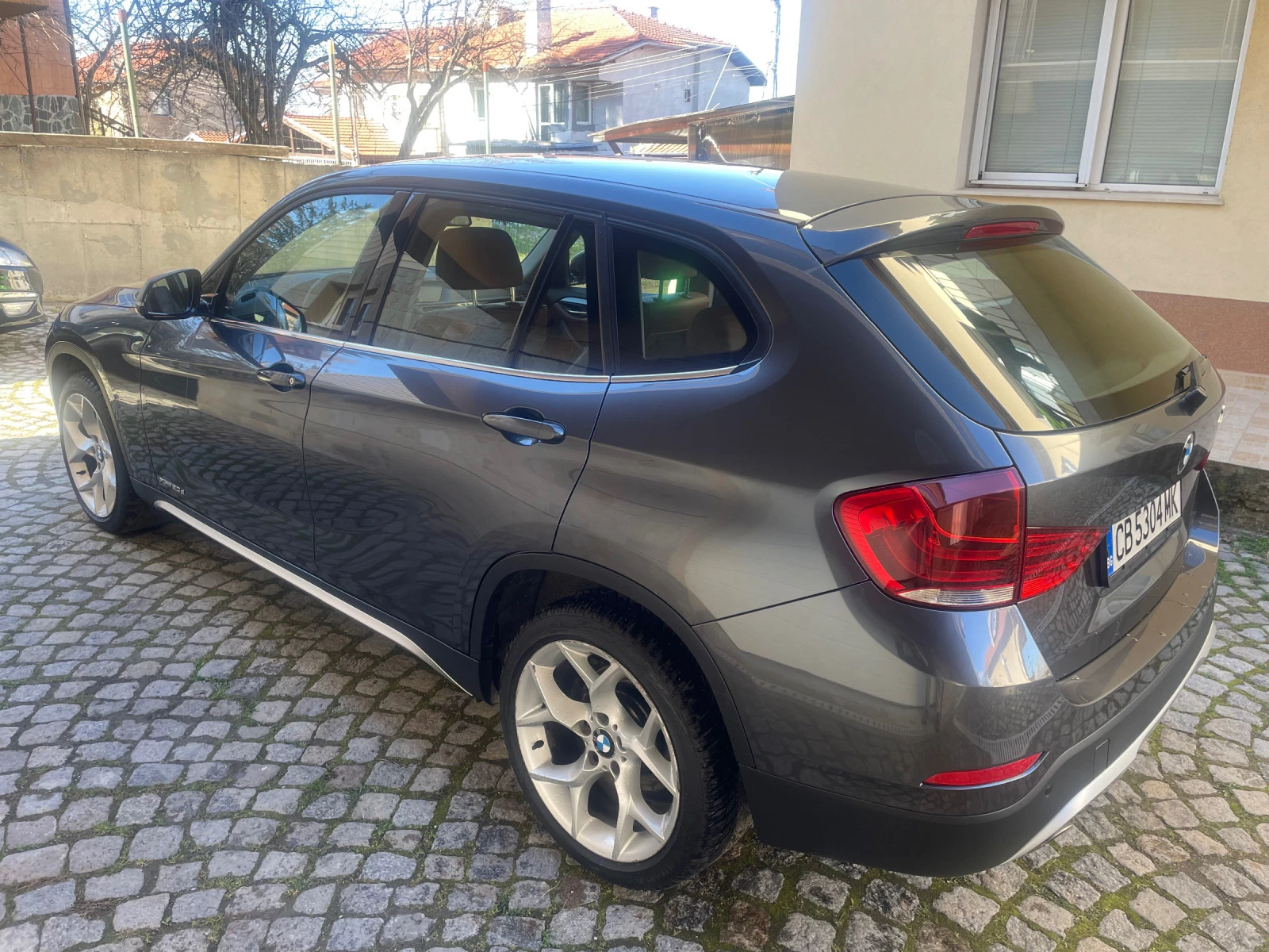 BMW X1 2.0 D / X-Drive / X-Line - изображение 6