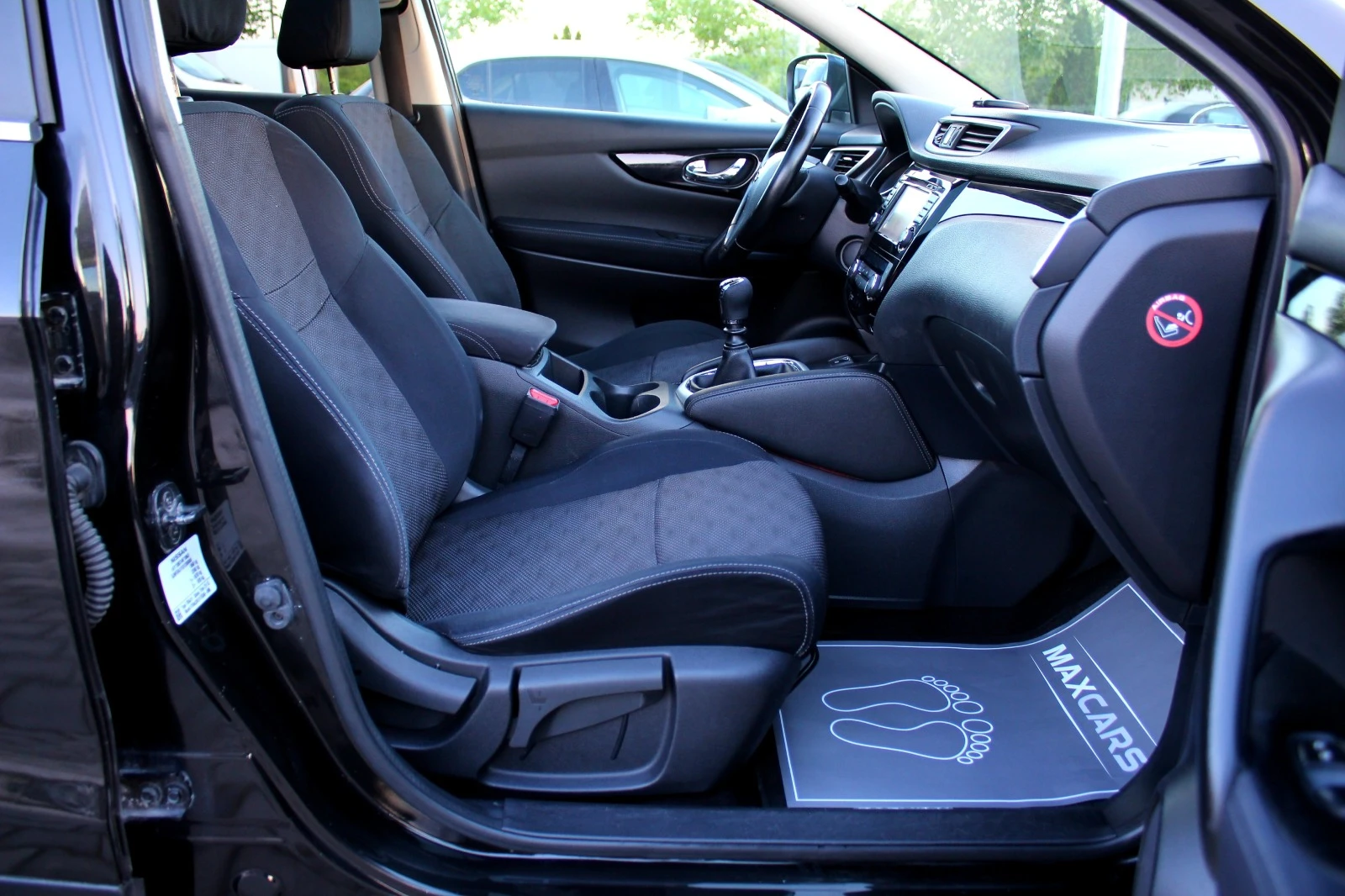 Nissan Qashqai 1.6DCi KEYLESS GO/ПАНОРАМА/360 КАМЕРИ/N1/EURO 5B | Mobile.bg — изображение 12