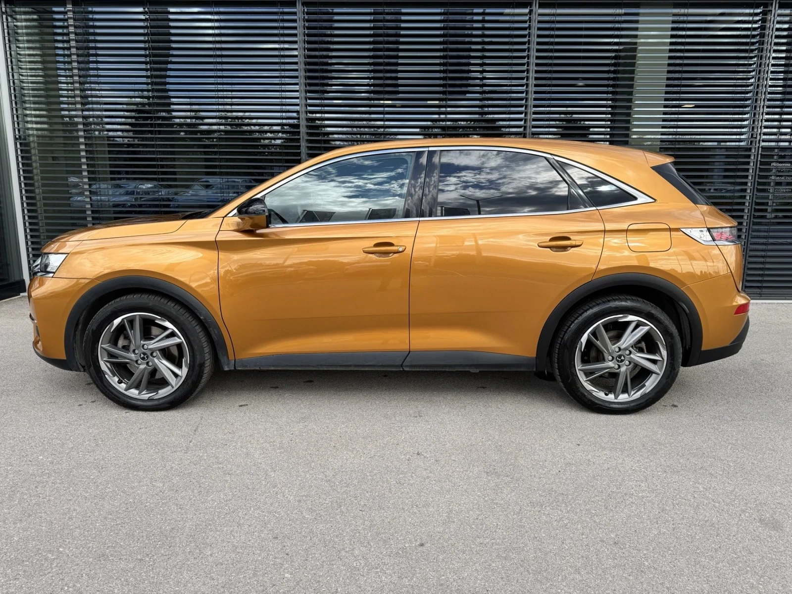 DS DS 7 Crossback BASTILLE+  E-TENSE 225 hp FWD - изображение 8