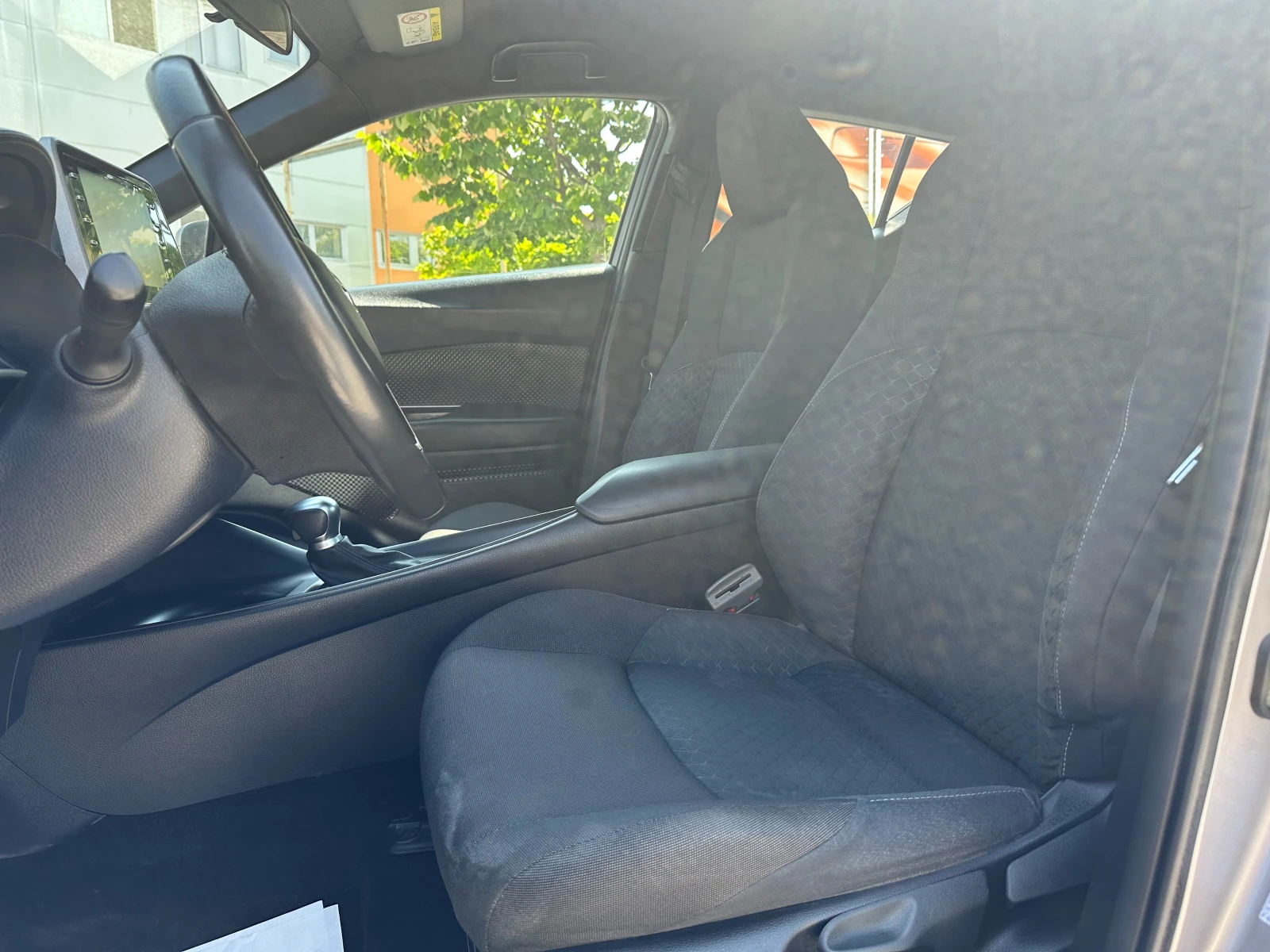 Toyota C-HR 1.8 Hybrid 75000км/face от БГ - изображение 8