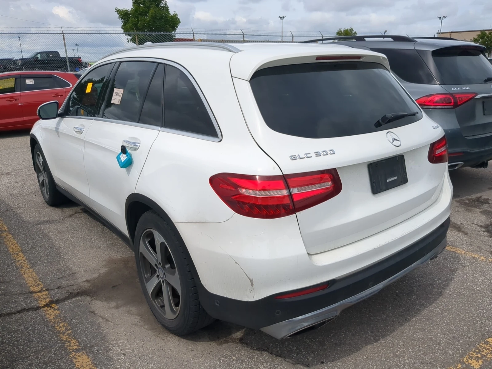 Mercedes-Benz GLC 300 * АВТОКРЕДИТ* * ЦЕНА ДО БЪЛГАРИЯ*  - изображение 4
