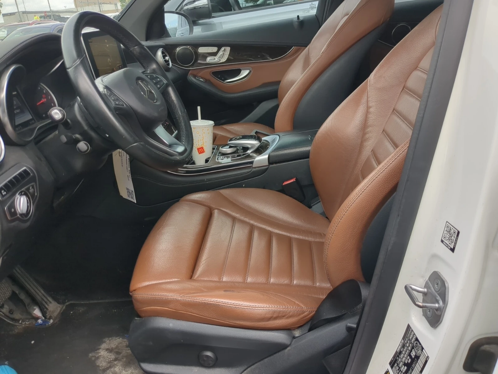 Mercedes-Benz GLC 300 * АВТОКРЕДИТ* * ЦЕНА ДО БЪЛГАРИЯ*  - изображение 7