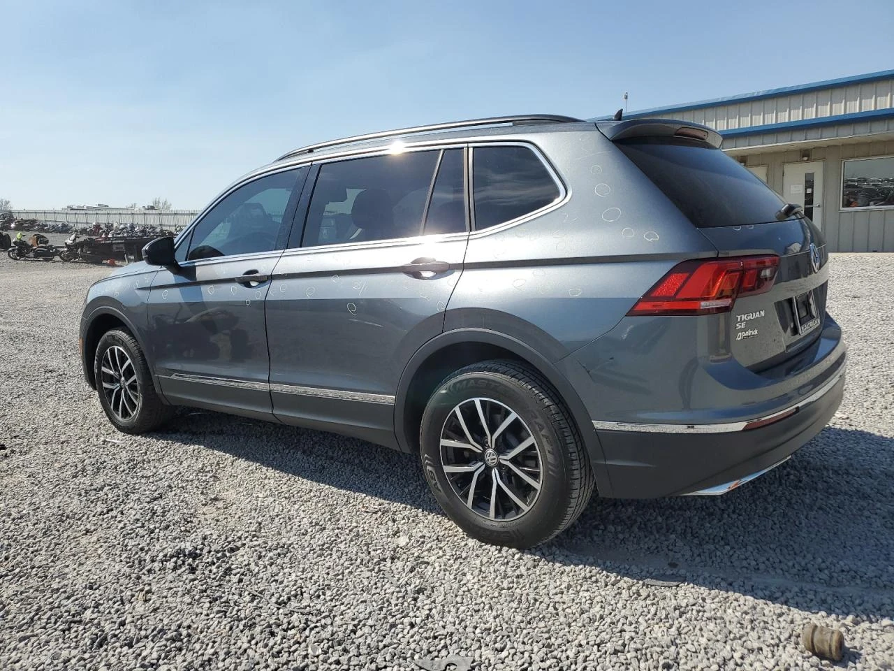 VW Tiguan SE 2.0TSI* АВТОКРЕДИТ - изображение 6