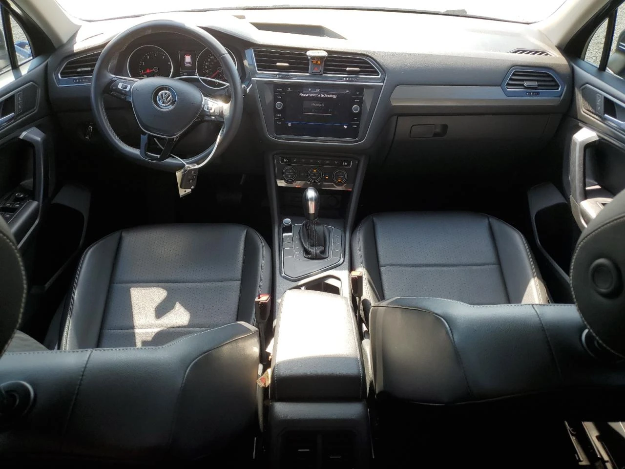 VW Tiguan SE 2.0TSI* АВТОКРЕДИТ - изображение 7