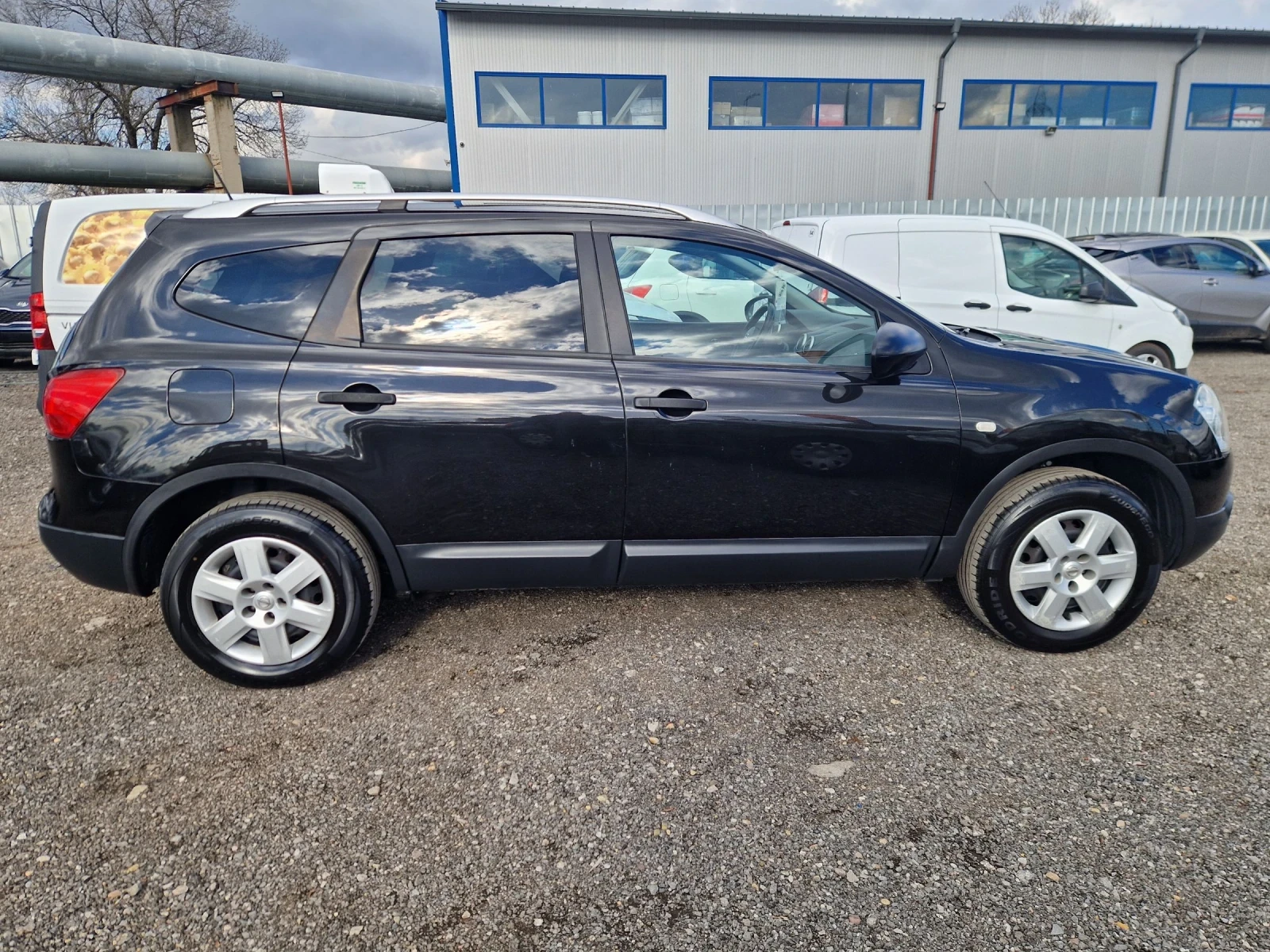 Nissan Qashqai 1.6i 16v 114HP. 6+ 1 ITALIA  - изображение 8