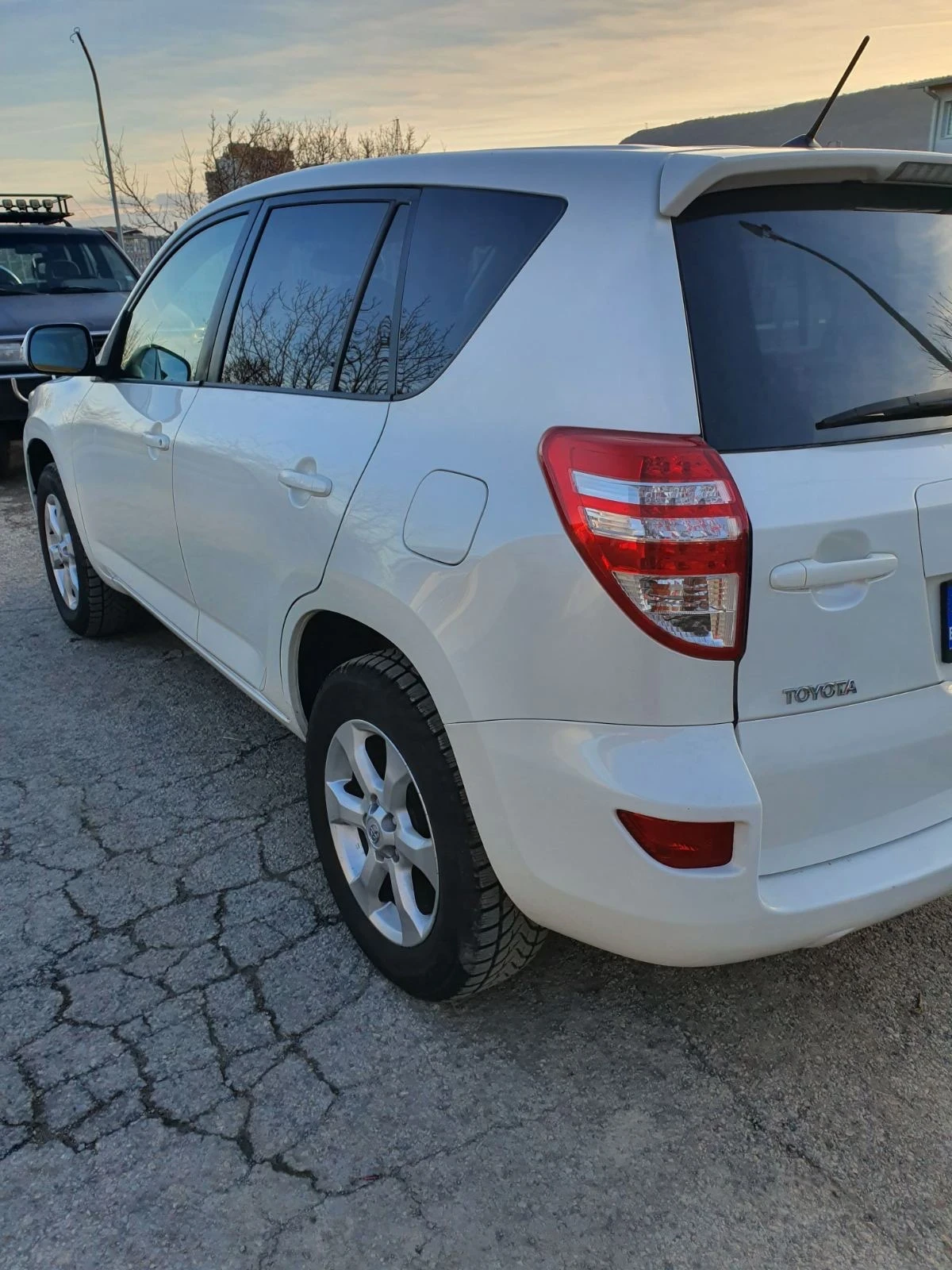 Toyota Rav4 Crossover - изображение 6