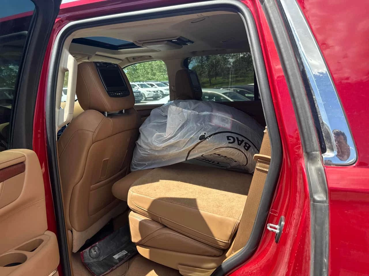 Cadillac Escalade * Platinum * АВТОКРЕДИТ БЕЗ ПЪРВОНАЧАЛНА ВНОСКА* , снимка 10 - Автомобили и джипове - 54806542