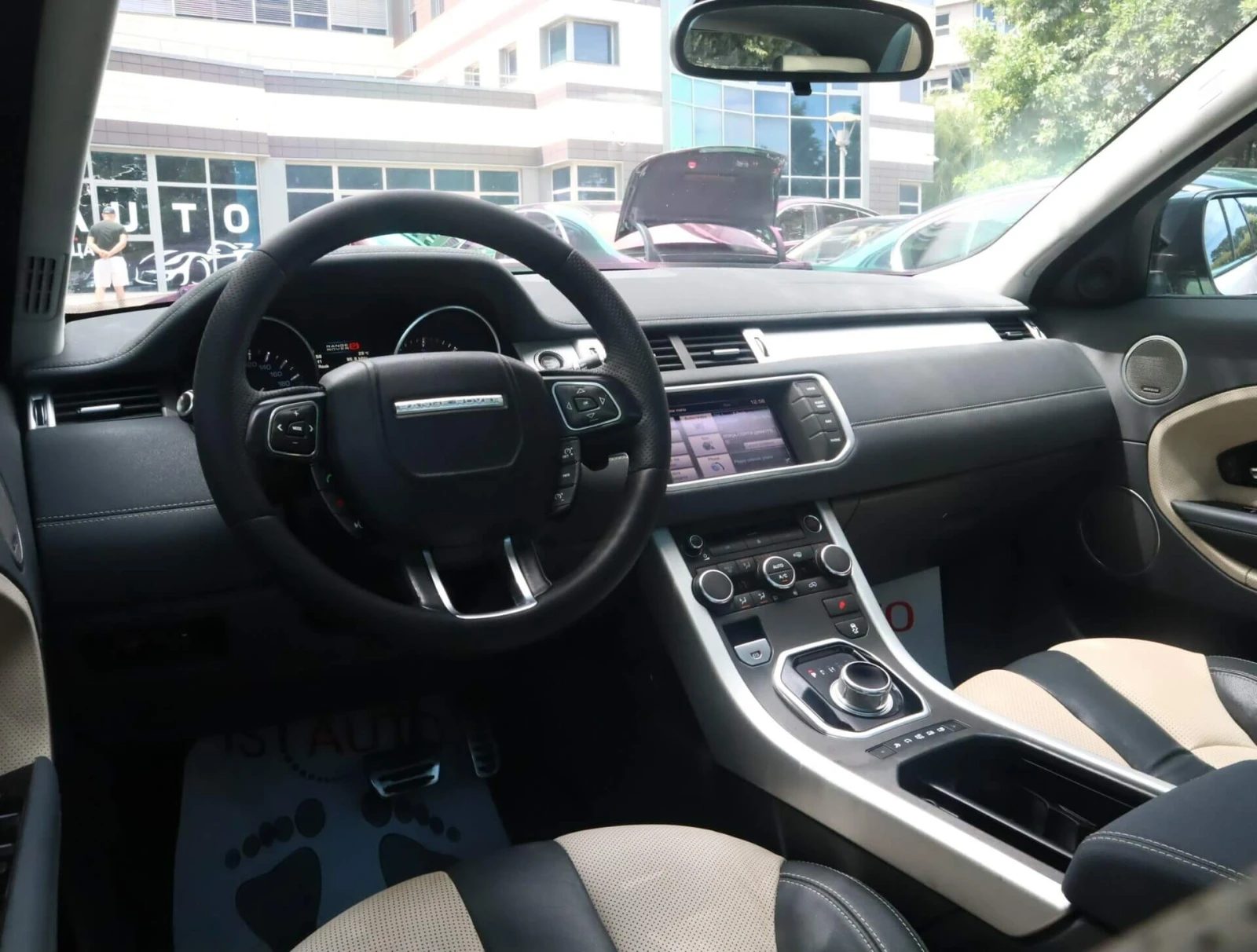 Land Rover Range Rover Evoque SD4/AWD/Dynamic/Meridian/Пано/Recaro/Memory/PDC, снимка 7 - Автомобили и джипове - 55073573