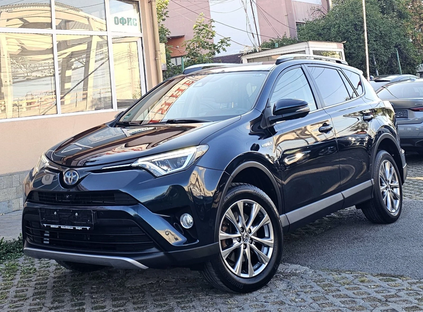 Toyota Rav4 2.5 Hybrid AWD Executive Facelift 
