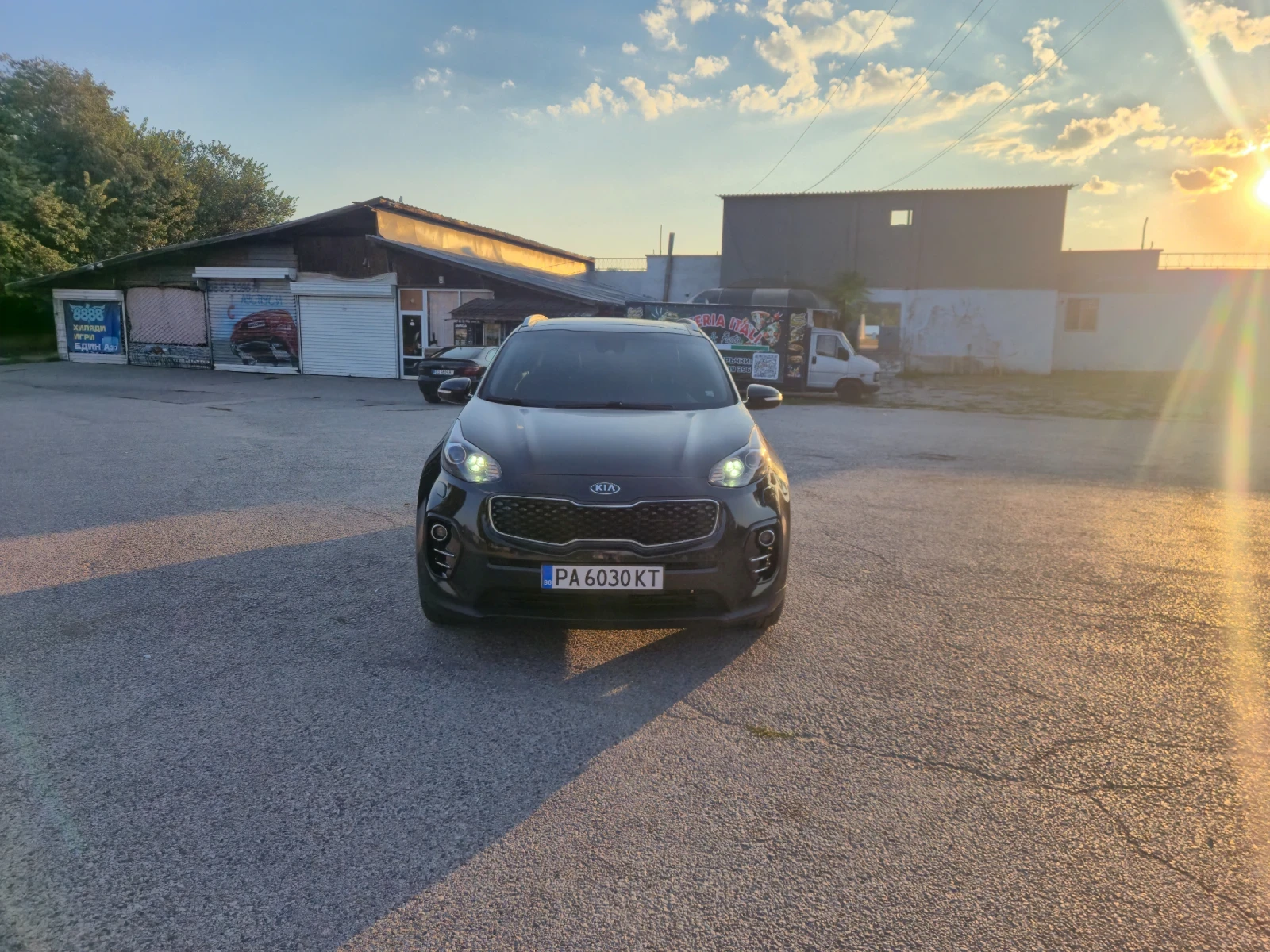 Kia Sportage 1.7, снимка 2 - Автомобили и джипове - 56161251