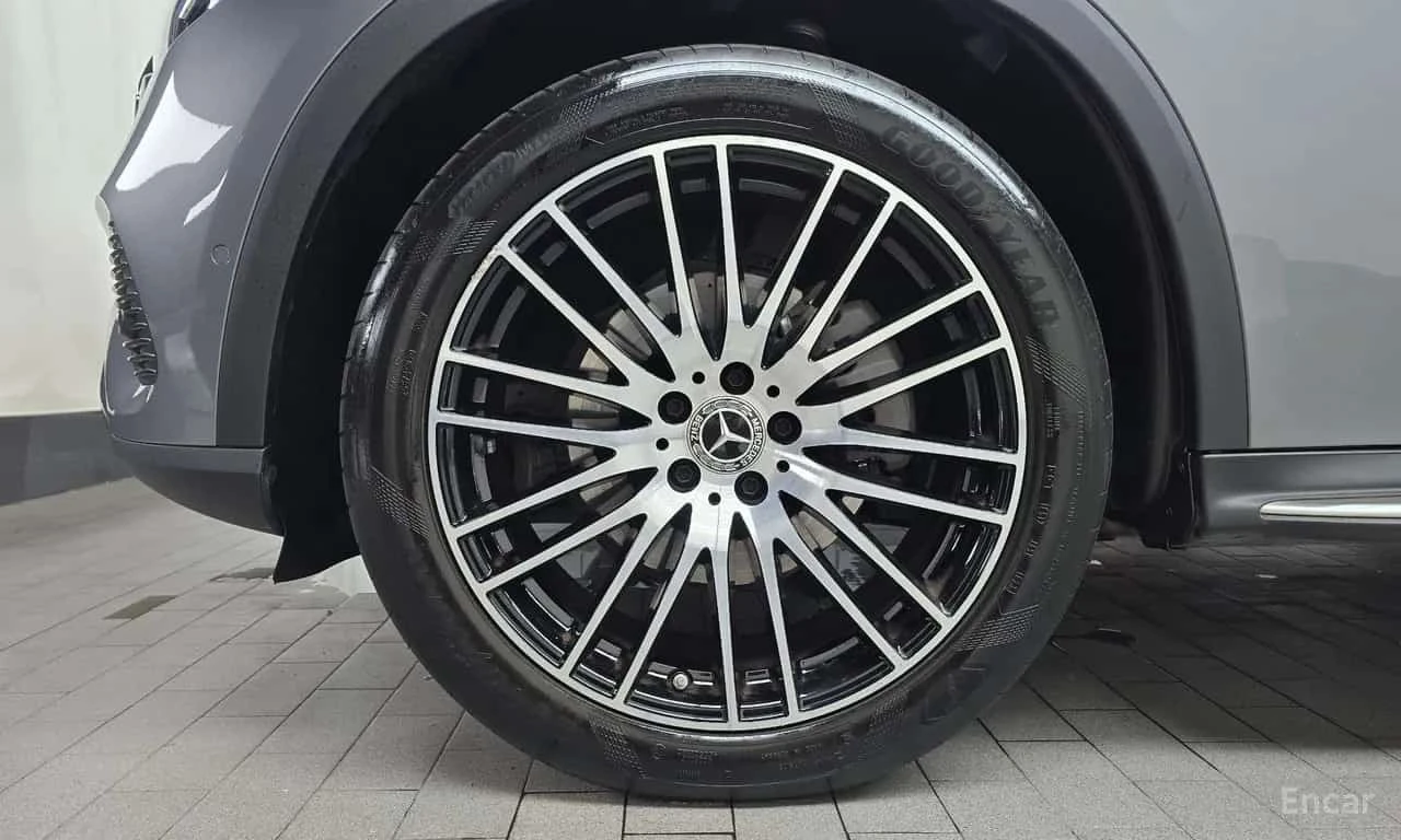 Mercedes-Benz GLC 220  d * 4MATIC * Панорама * , снимка 5 - Автомобили и джипове - 56186079