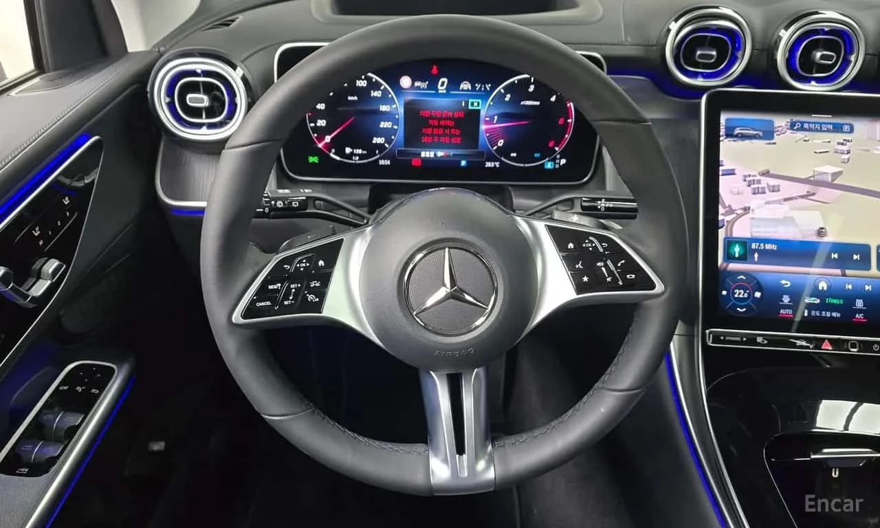 Mercedes-Benz GLC 220  d * 4MATIC * Панорама * , снимка 12 - Автомобили и джипове - 56186079