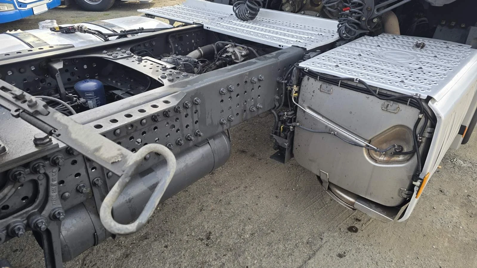 Mercedes-Benz Actros 18.45 / евро 6 - изображение 7