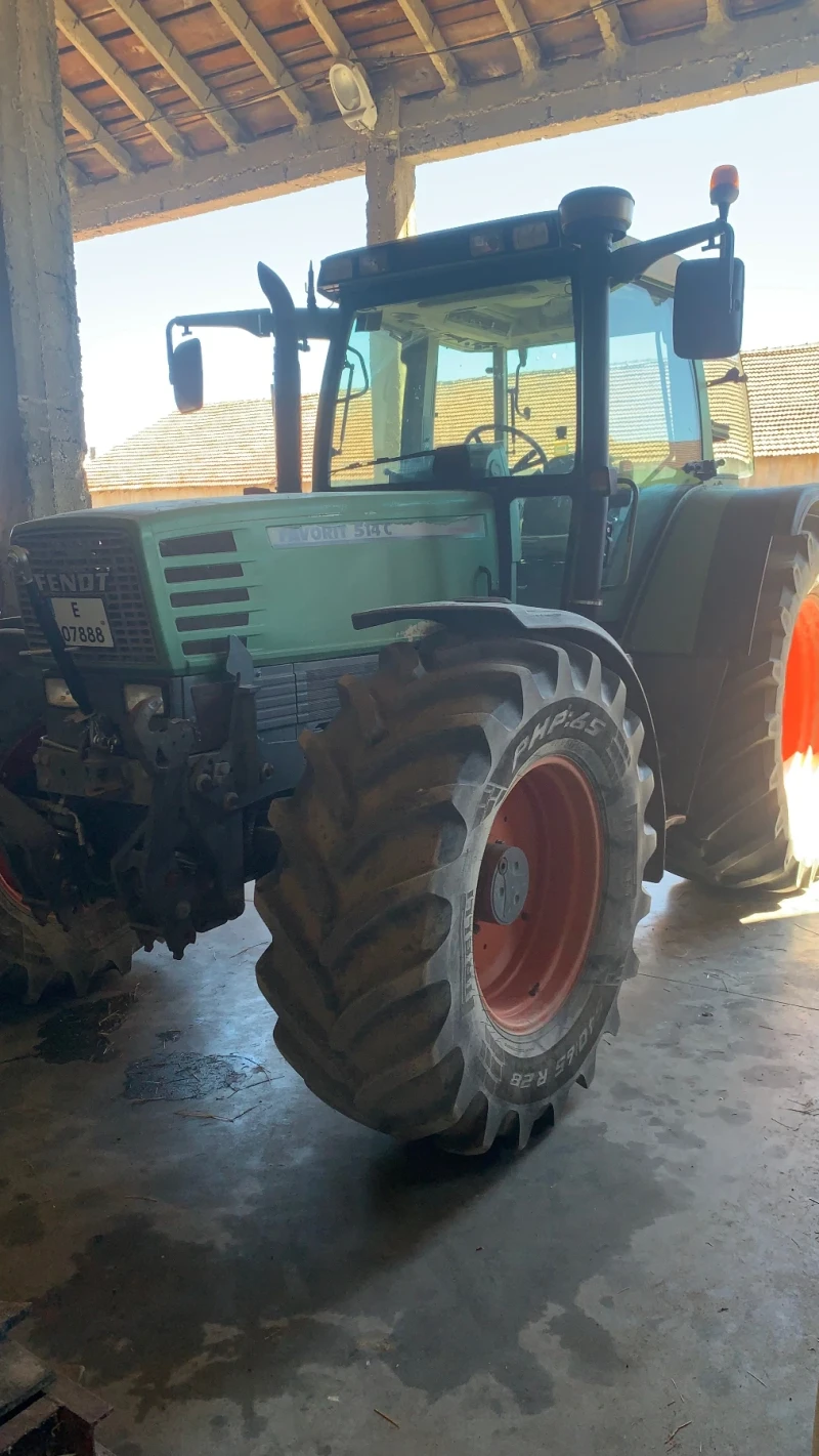 Трактор Fendt Favorit 514C, снимка 2 - Селскостопанска техника - 52071699