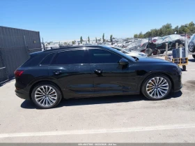 Audi E-Tron Premium Plus, снимка 13
