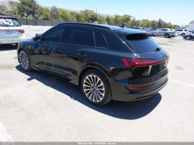 Audi E-Tron Premium Plus, снимка 3