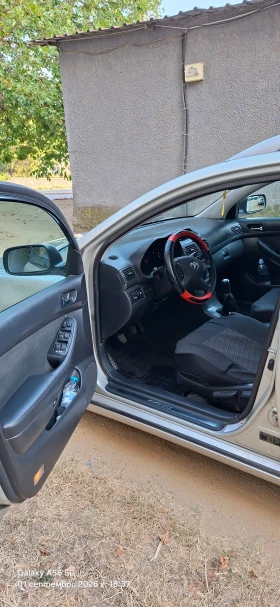 Toyota Avensis, снимка 10