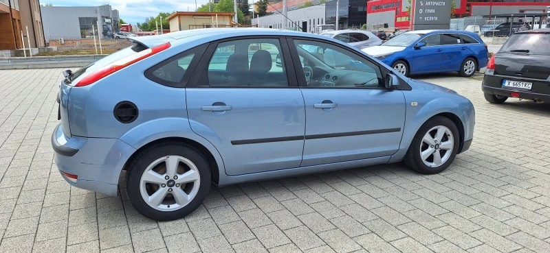 Ford Focus 1.6i LPG, снимка 2 - Автомобили и джипове - 45520393