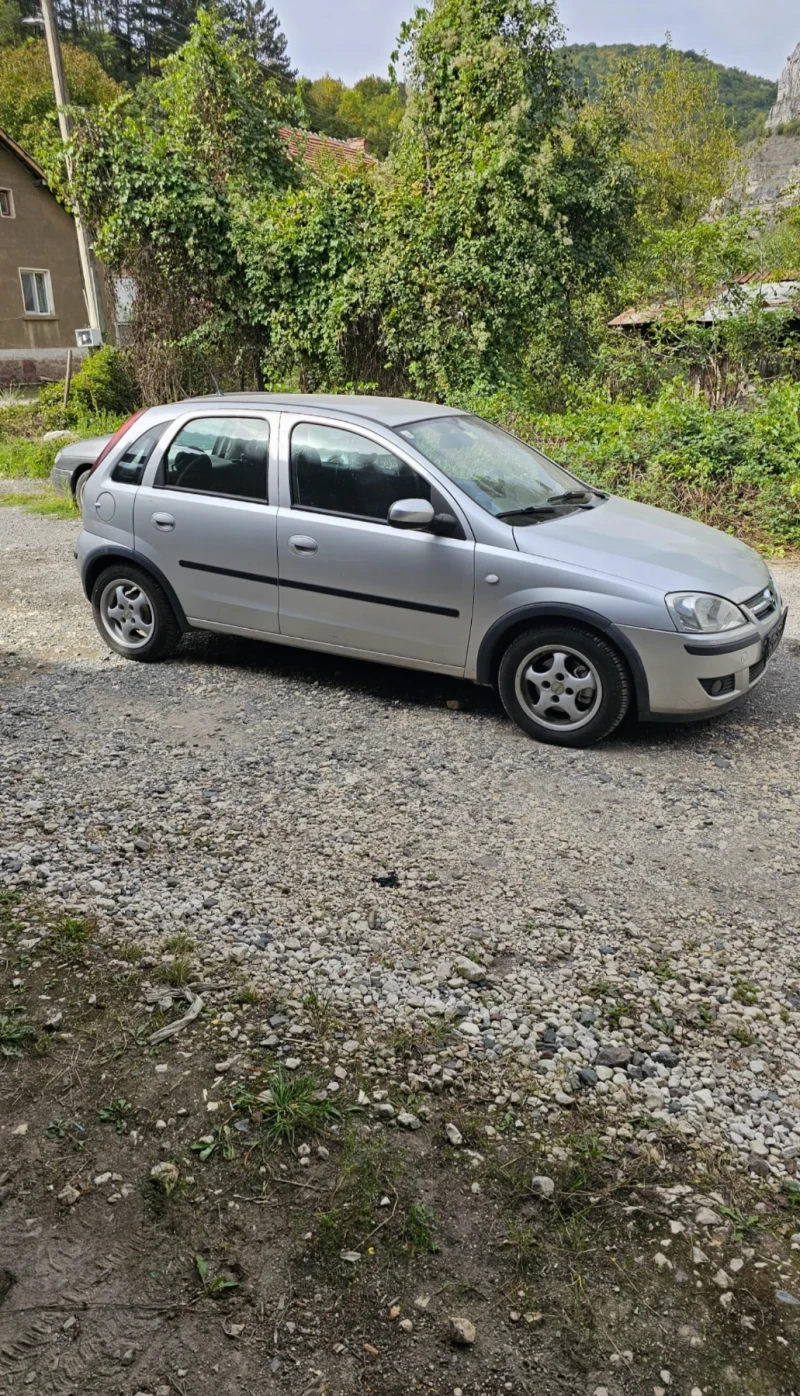 Opel Corsa 1.3 75 2004 , снимка 5 - Автомобили и джипове - 47352742