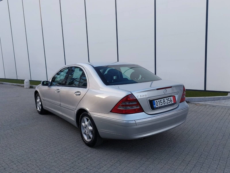 Mercedes-Benz C 220 2.2CDI(143)* АВТОМАТИК* НОВ ВНОС* , снимка 5 - Автомобили и джипове - 47389364