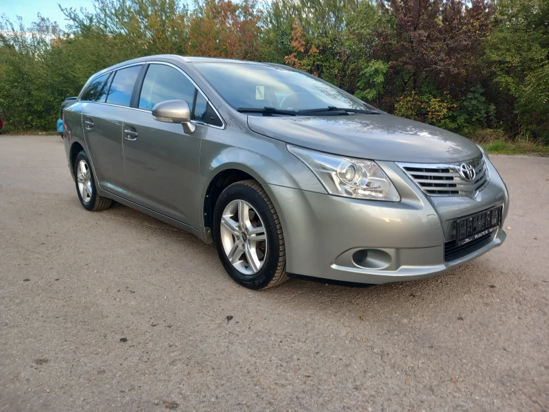 Toyota Avensis 1.8 i, снимка 3 - Автомобили и джипове - 47621919