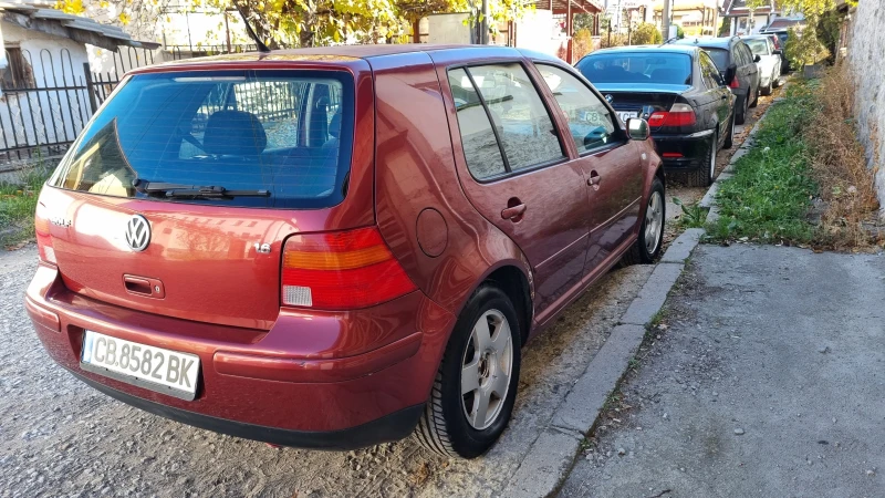 VW Golf 1.6, снимка 2 - Автомобили и джипове - 47904587