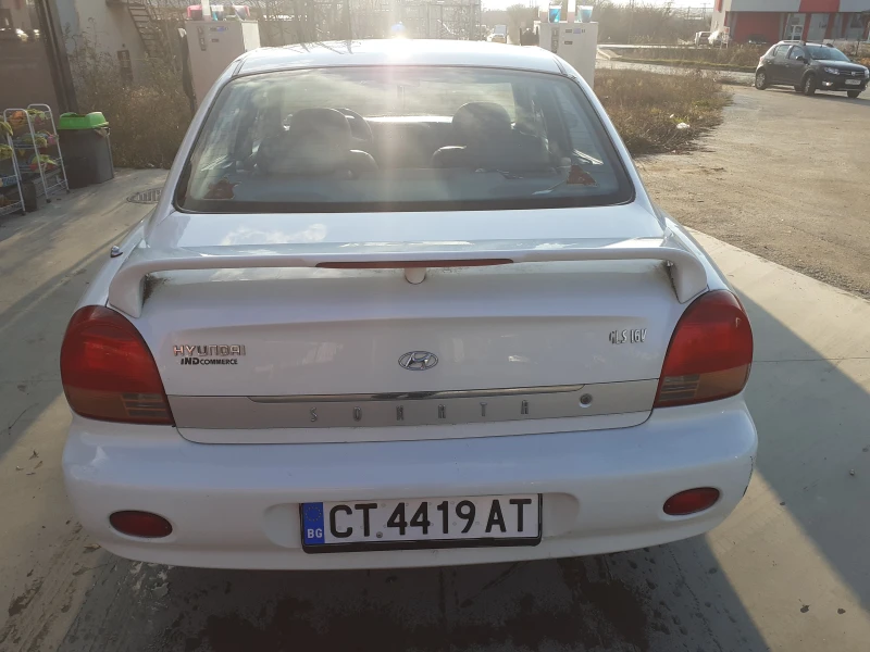 Hyundai Sonata, снимка 14 - Автомобили и джипове - 48577519