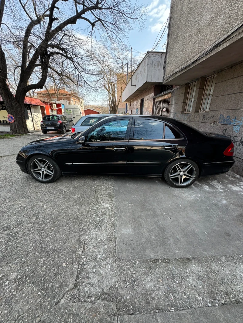 Mercedes-Benz E 280, снимка 16 - Автомобили и джипове - 48838690