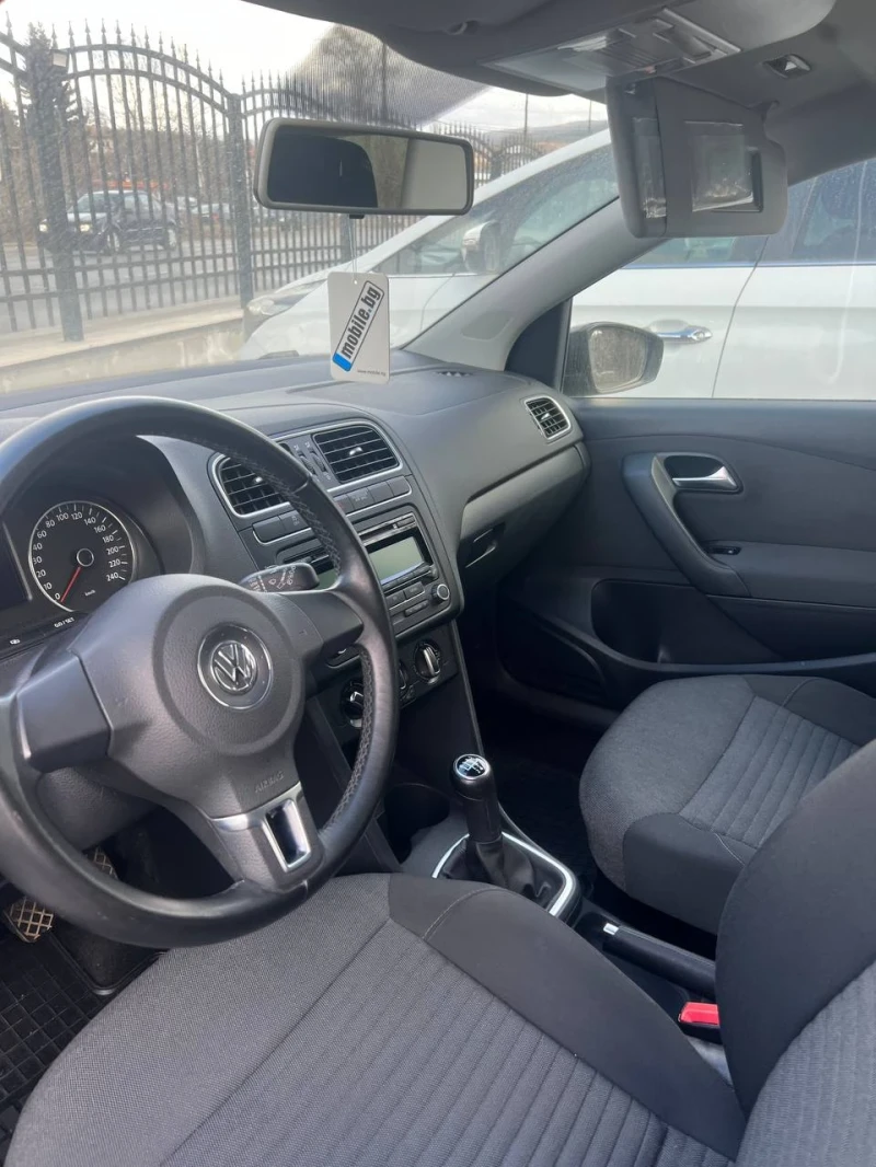 VW Polo, снимка 5 - Автомобили и джипове - 49069581