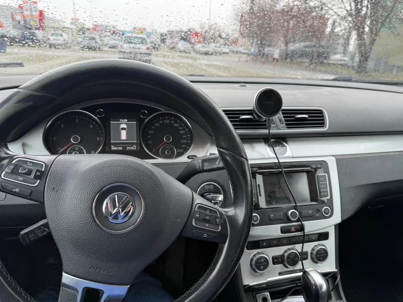 VW Passat 7, снимка 12 - Автомобили и джипове - 49165582