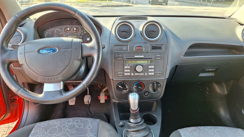 Ford Fiesta 1.4 TDCI, снимка 11 - Автомобили и джипове - 49376982