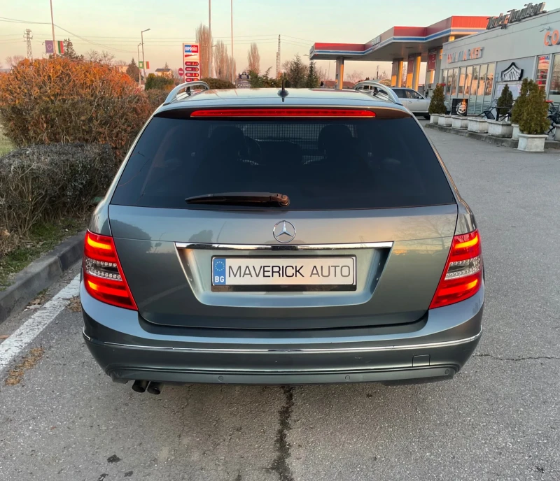 Mercedes-Benz C 220 W204 Facelift, LED, Navi, снимка 7 - Автомобили и джипове - 49535564