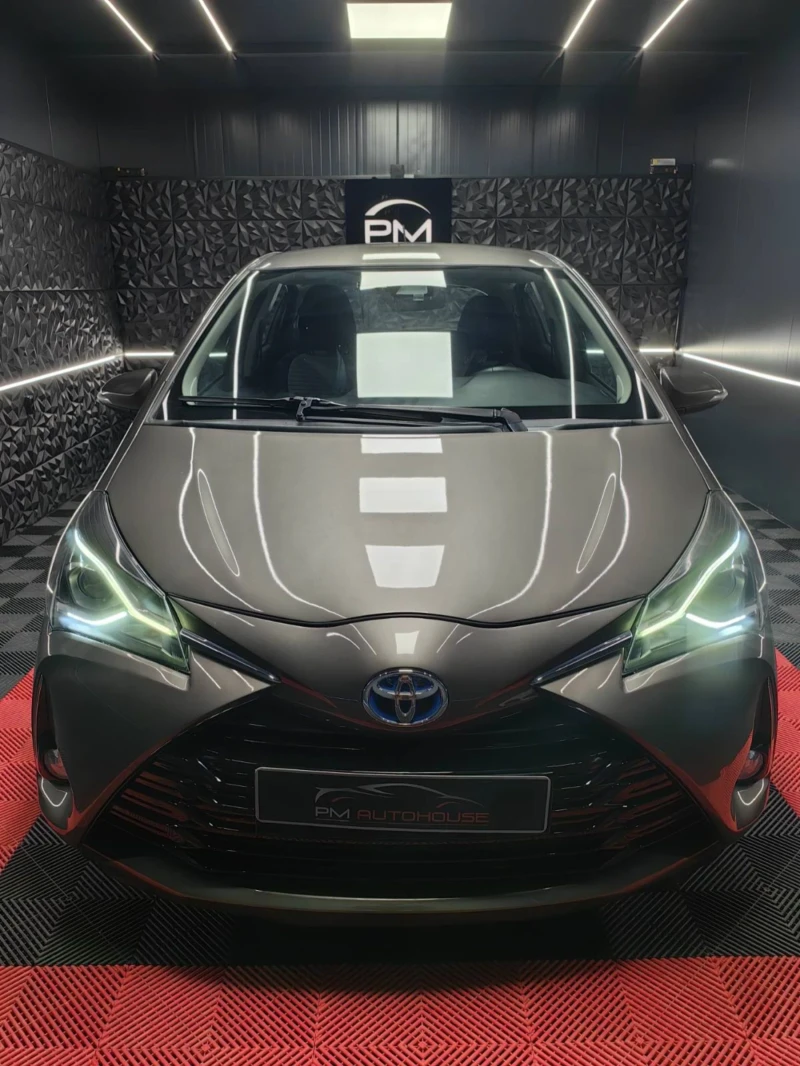 Toyota Yaris 1.5* HYBRID* AВТОМАТ* FACE* КАМЕРА* НАВИ* ЕВРО6* T, снимка 14 - Автомобили и джипове - 51799268