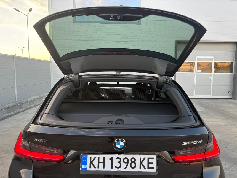BMW 320 xDrive, снимка 8 - Автомобили и джипове - 51825258