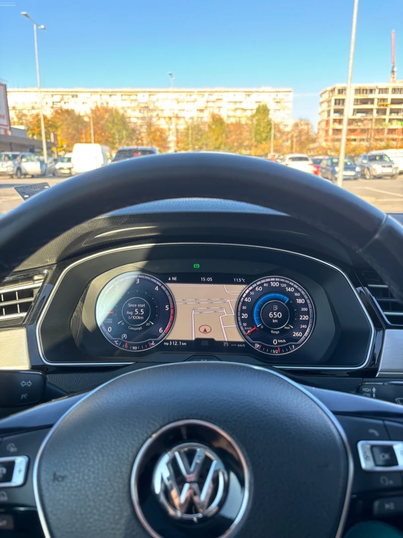 VW Passat, снимка 5 - Автомобили и джипове - 52692186