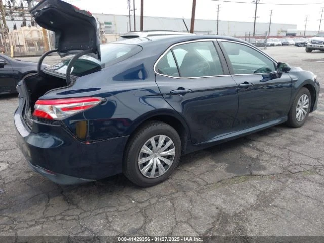 Toyota Camry * HYBRID LE* CARFAX* АВТО КРЕДИТ , снимка 8 - Автомобили и джипове - 49428239