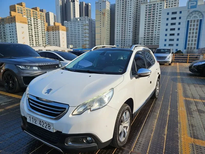 Peugeot 2008 1.6 BlueHDI - САМО 30% АВАНС, снимка 8 - Автомобили и джипове - 56016813