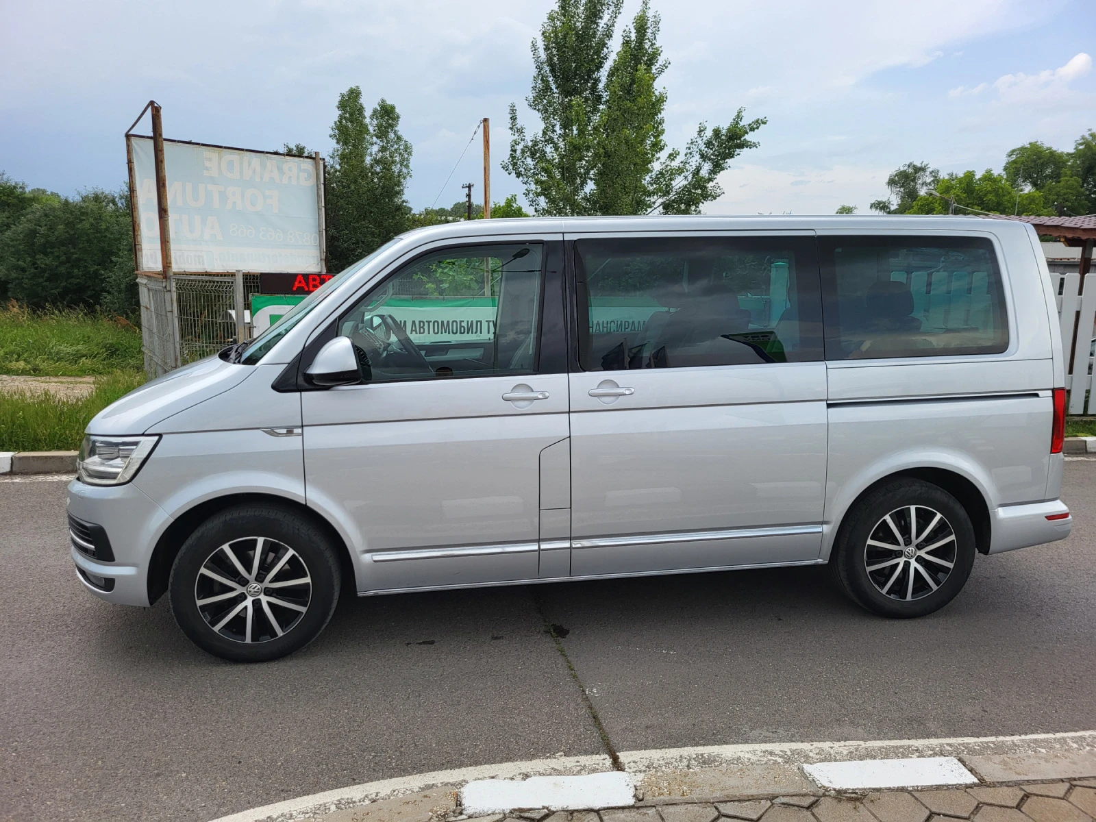 VW Multivan T6 DSG 2.0 TDI 150 KC HIGHLINE  - изображение 8