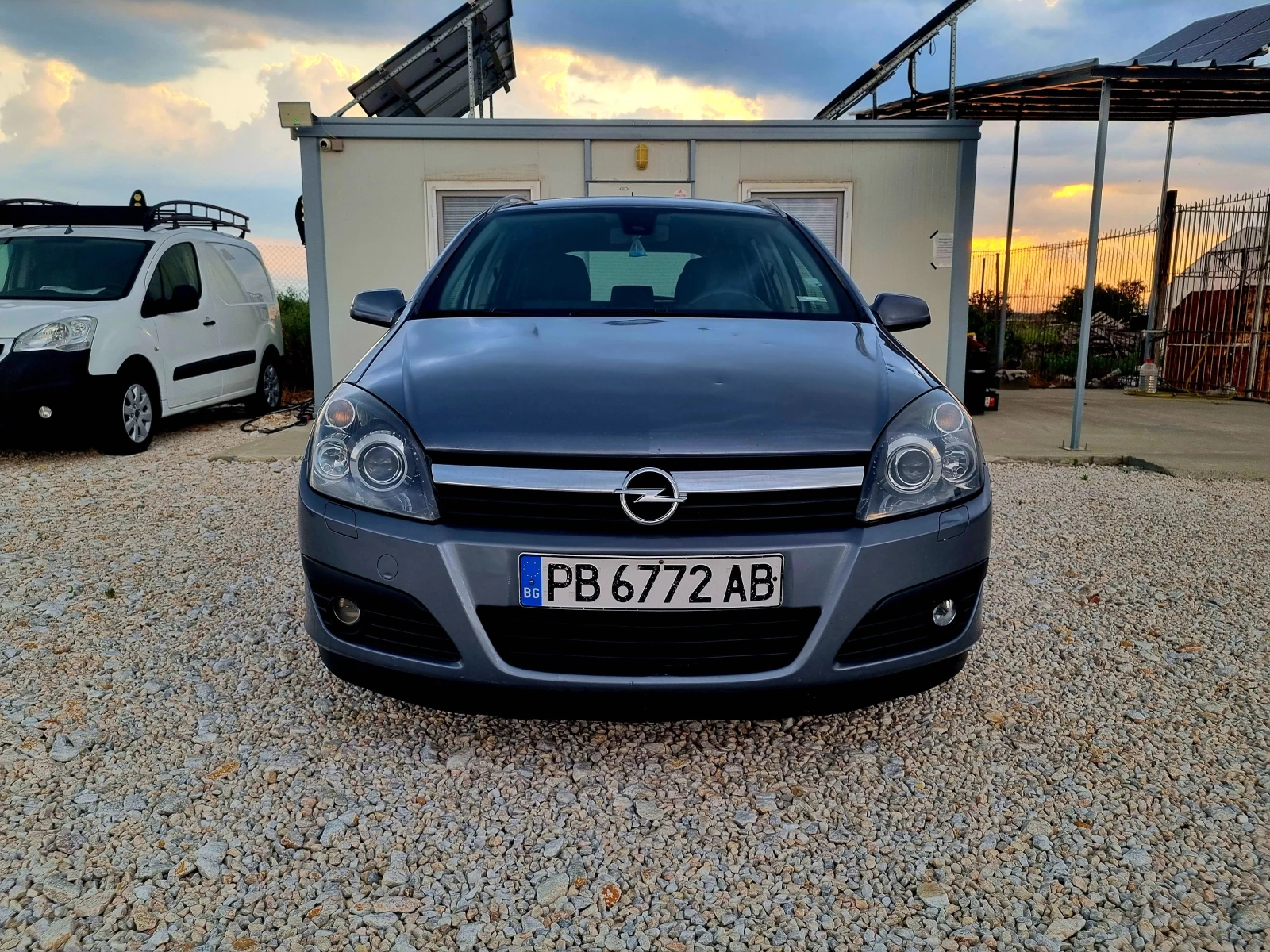 Opel Astra 1.9CDTI 120ks.Cosmo - изображение 3