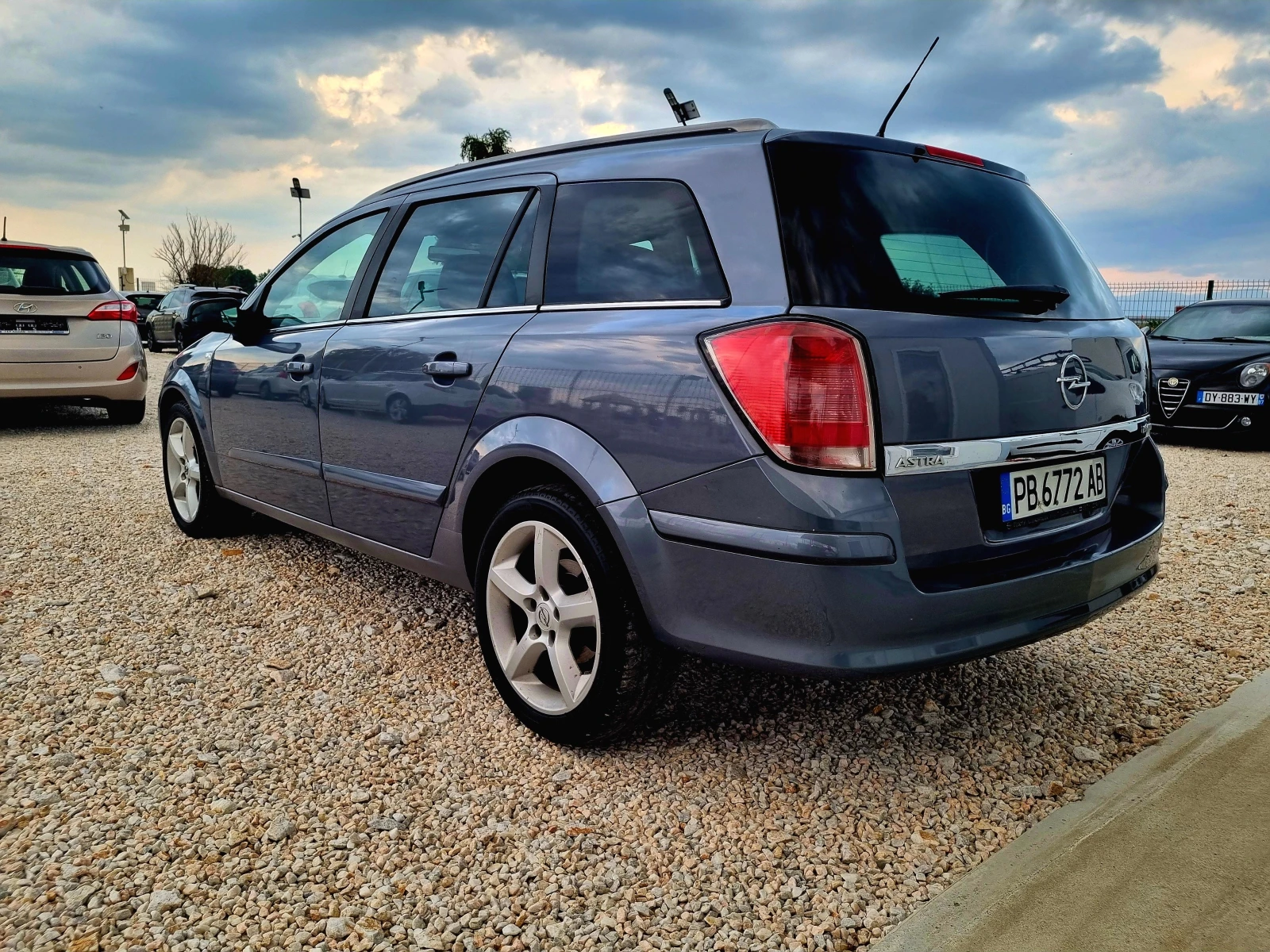 Opel Astra 1.9CDTI 120ks.Cosmo - изображение 9