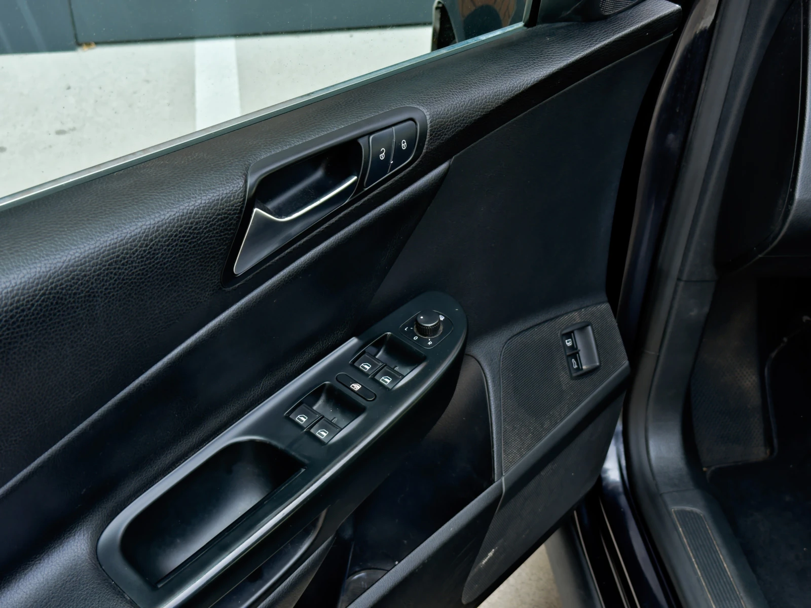 VW Passat 2.0 TDI - изображение 9