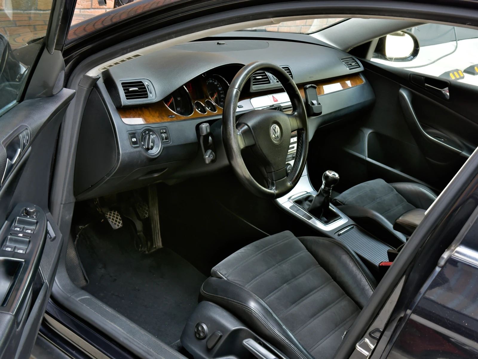 VW Passat 2.0 TDI - изображение 10