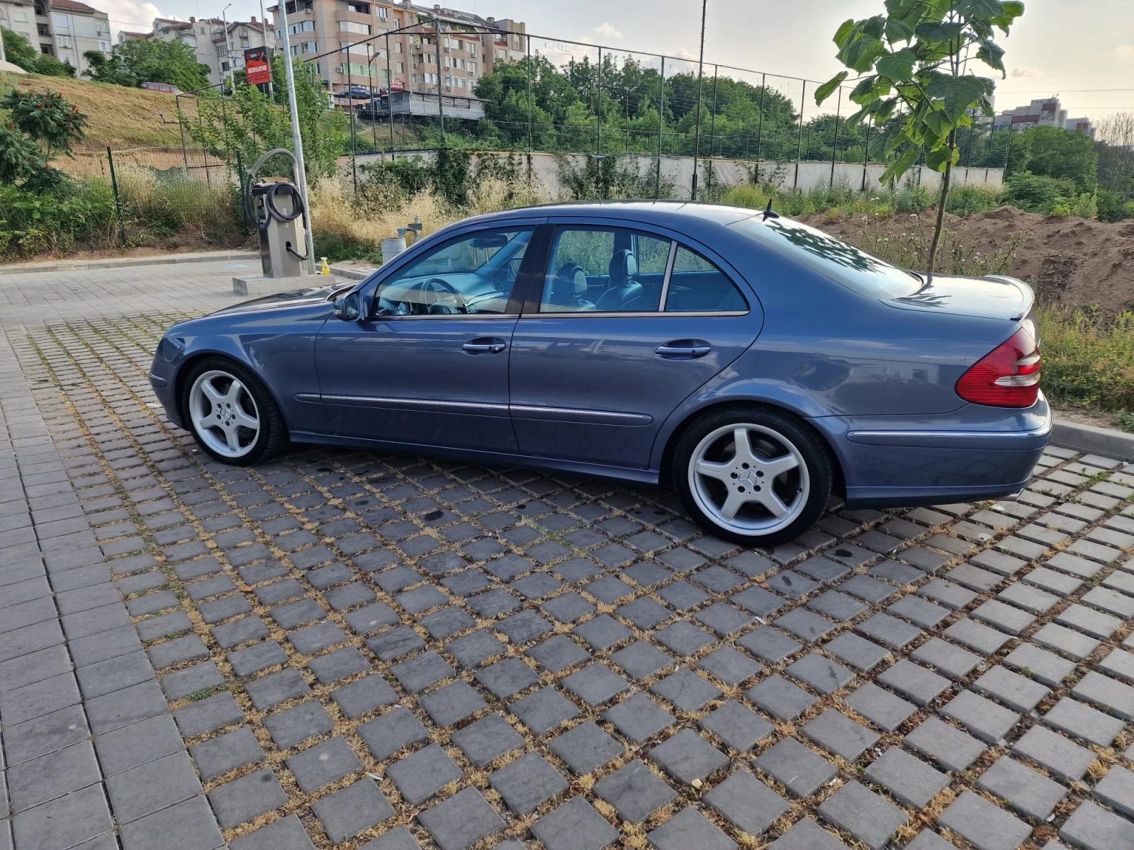 Mercedes-Benz E 270  - изображение 4