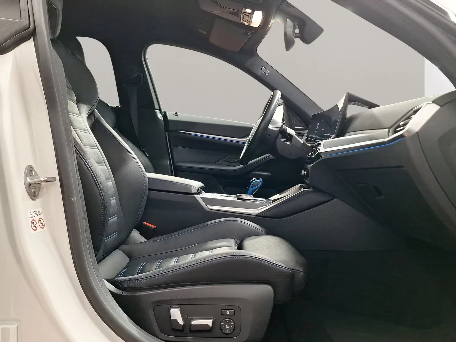 BMW i4 eDrive40 M-Sport 360/M Седалки/Adaptive M/HK - изображение 7